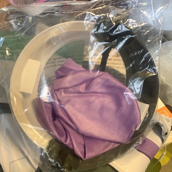 Lightyear Kid's Space Ranger Deluxe Halloween Costume Size Medium 8-10 New! - Picture 3 of 7